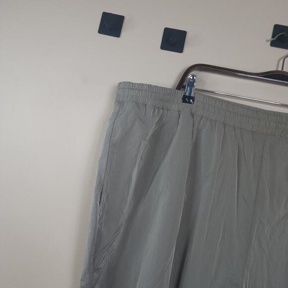 Good American Essential Nylon Track Pants in Brindle Size 3X - Picture 3 of 11